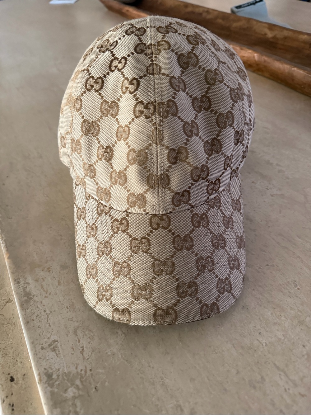 GUCCI GG CANVAS BASEBALL CAP